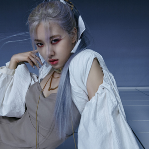 日韩女人大奶头特写视频
